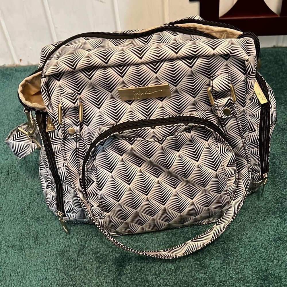 Jujube pump bag
